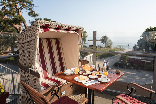 Strandkorb auf der Terrasse